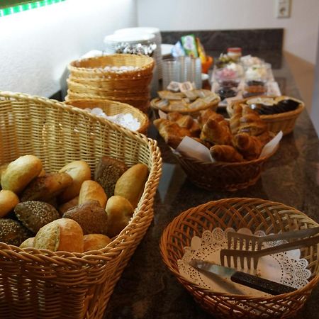 Hotel Pension Julia Norddeich  Ngoại thất bức ảnh