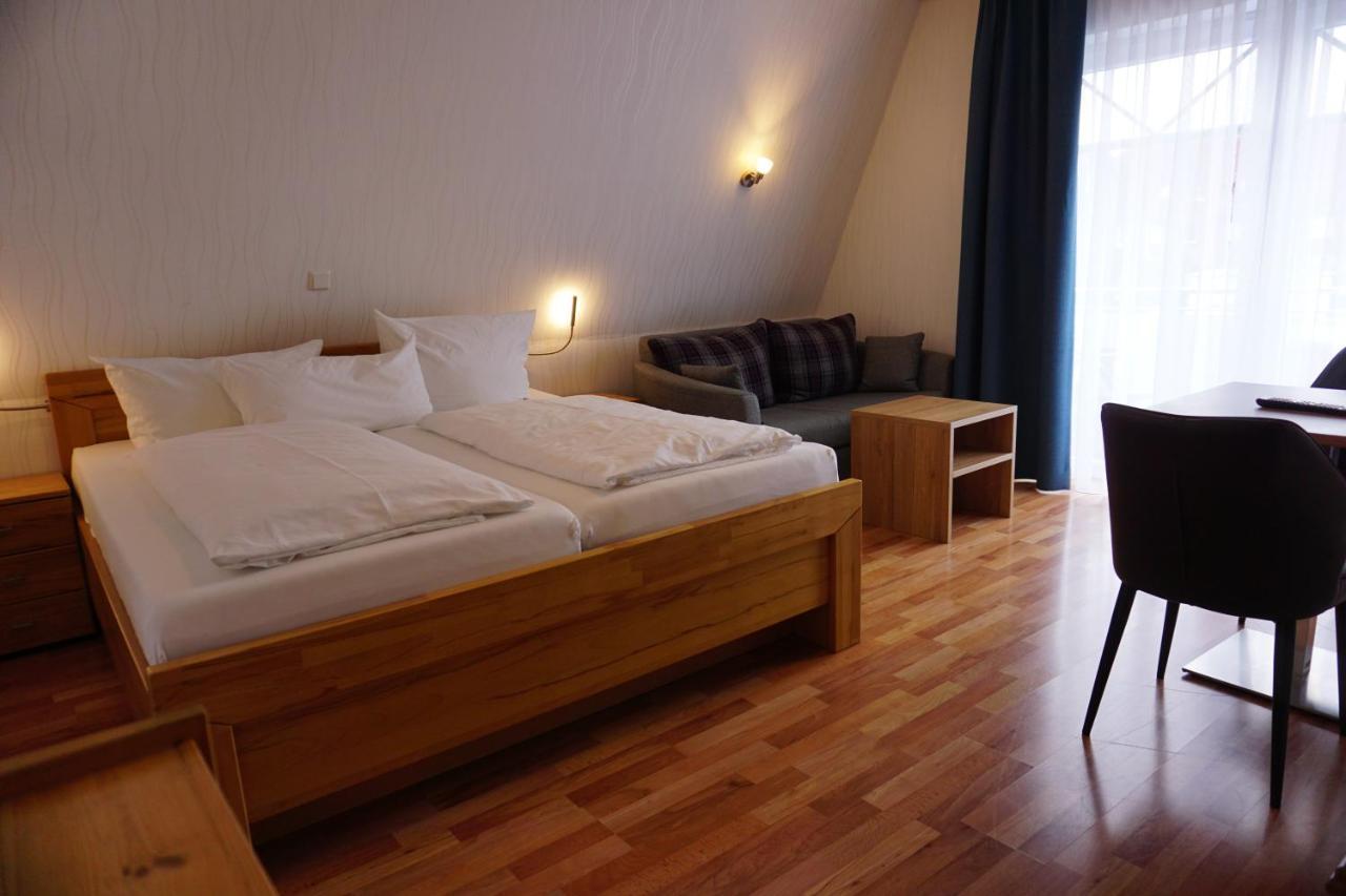 Hotel Pension Julia Norddeich  Ngoại thất bức ảnh